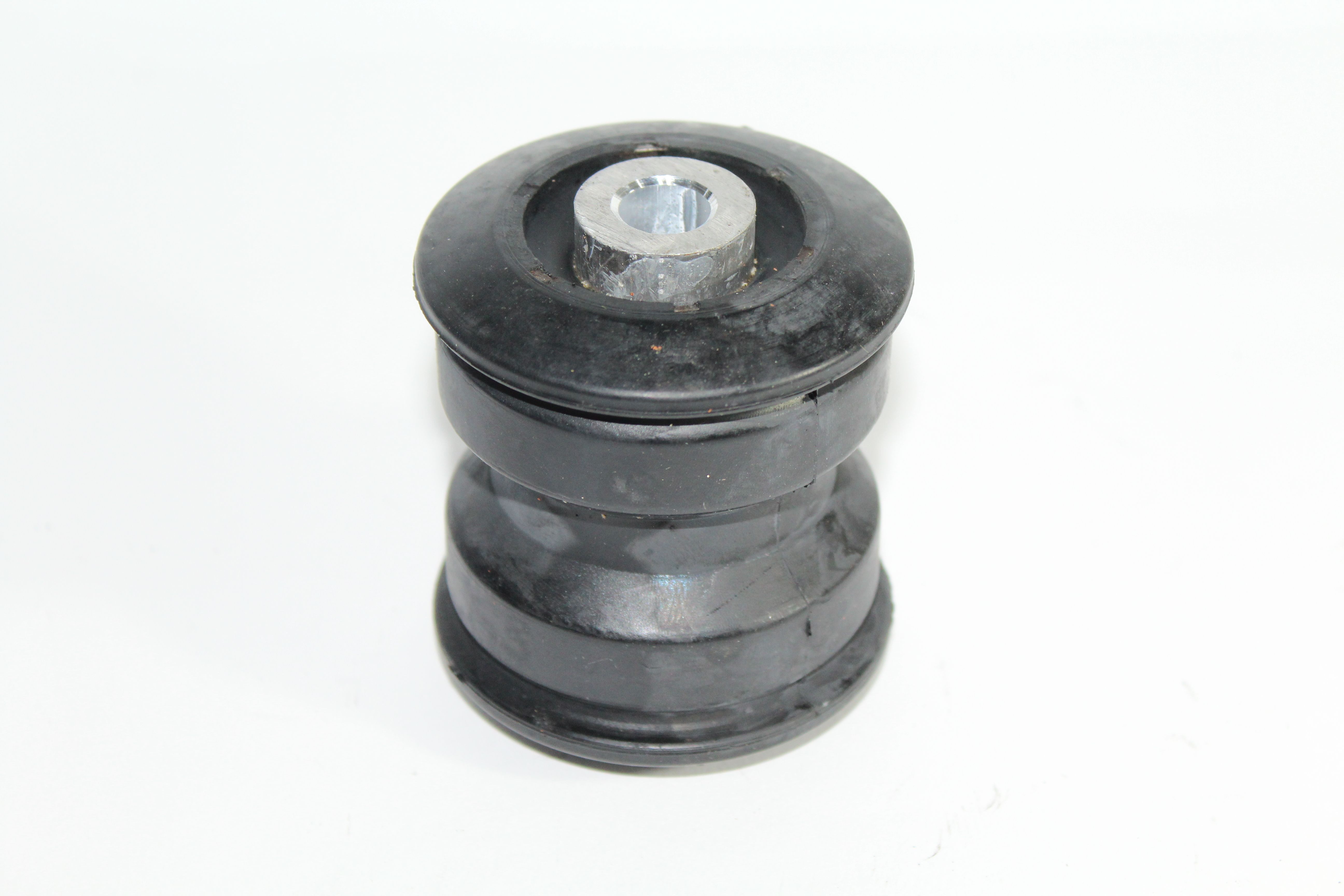 BUCHA OLHAL MOLA TRASEIRA PARTE DIANTEIRA MB SPRINTER 415CDI 515CDI (EXTERNA 63MM X INTERNA 12,5MM)